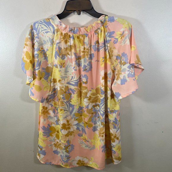 NWOT Entro Flutter Sleeve Floral Top in Peach - Picture 7 of 8